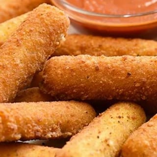 Mozzarella Sticks (5 Pieces)